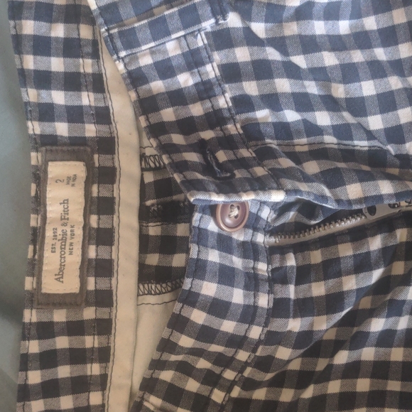 Abercrombie checked shorts 🩳 - Picture 3 of 3